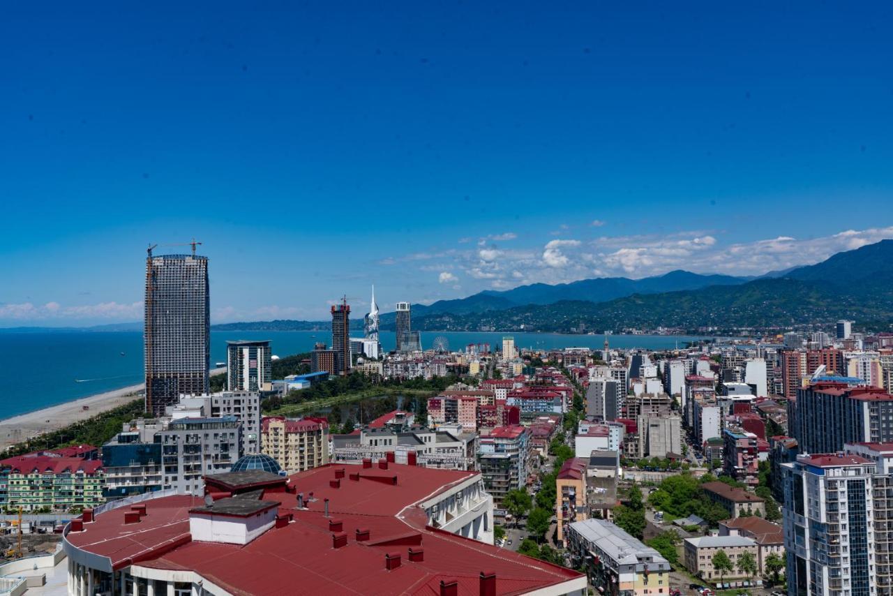 Sea Breeze In Batumi公寓 外观 照片