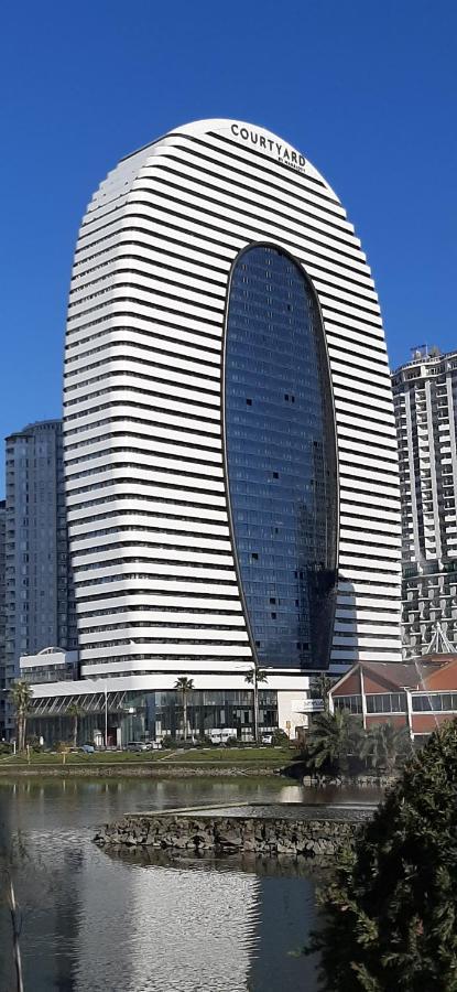 Sea Breeze In Batumi公寓 外观 照片