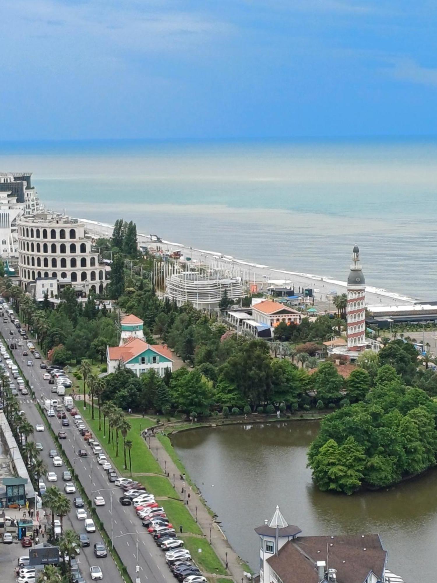 Sea Breeze In Batumi公寓 外观 照片